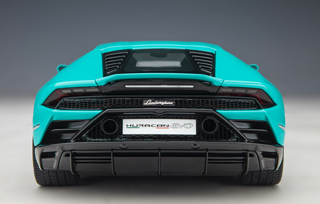 Item#79211 Diecast Lamborghini Huracan EVO, Blu Glauco 1:18